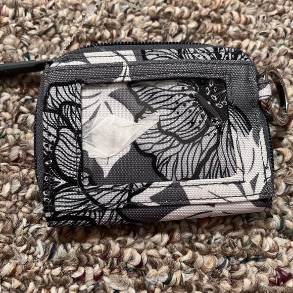 NWT Vera Bradley small wallet - Picture 4 of 4